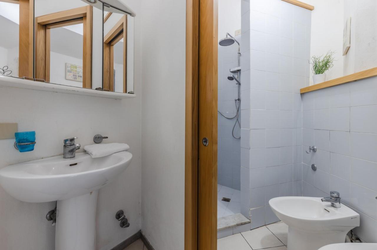 Tuttomondo Central Flat With Private Courtyard ピサ エクステリア 写真